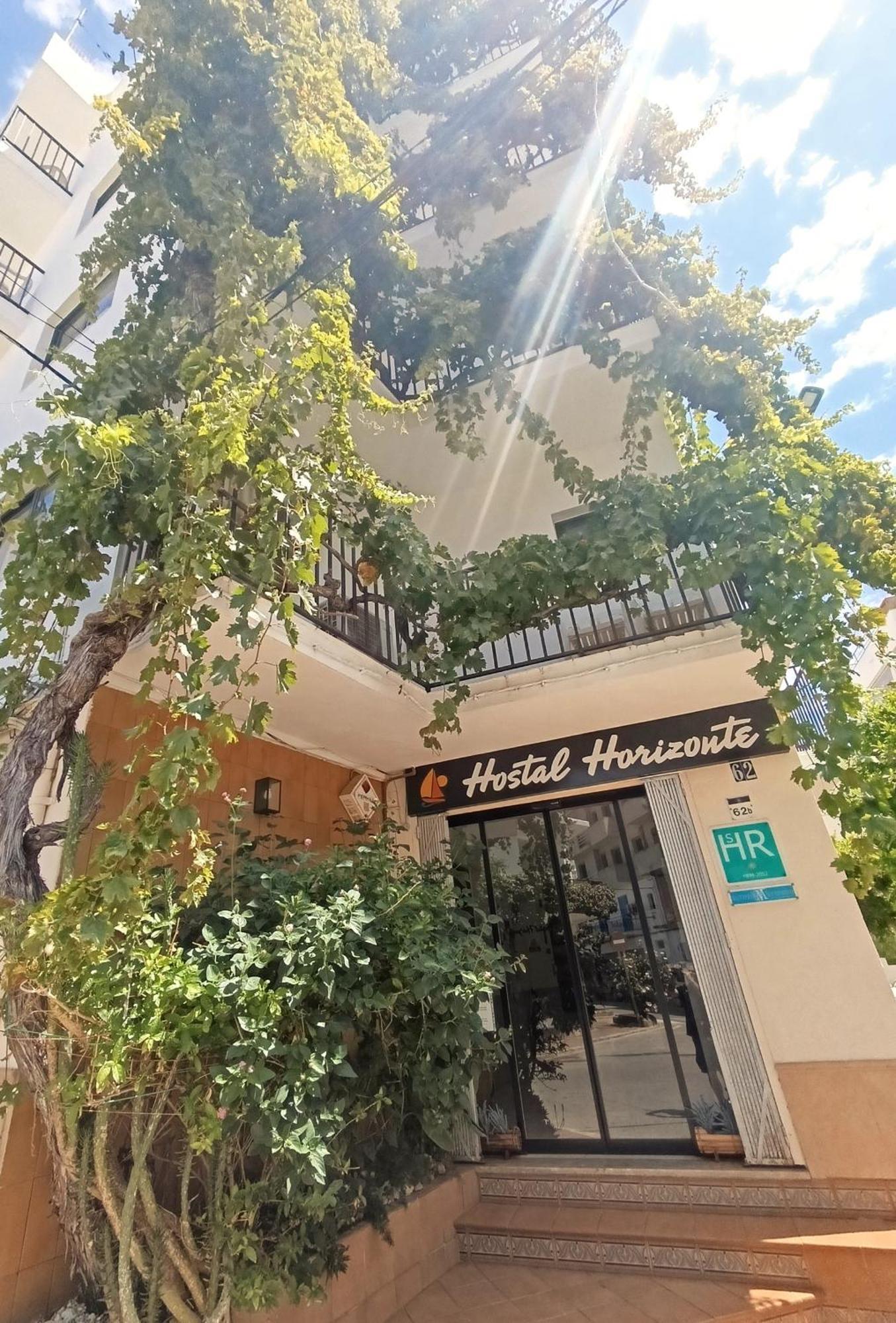 Hostal Horizonte Сан-Антонио-Абад Экстерьер фото